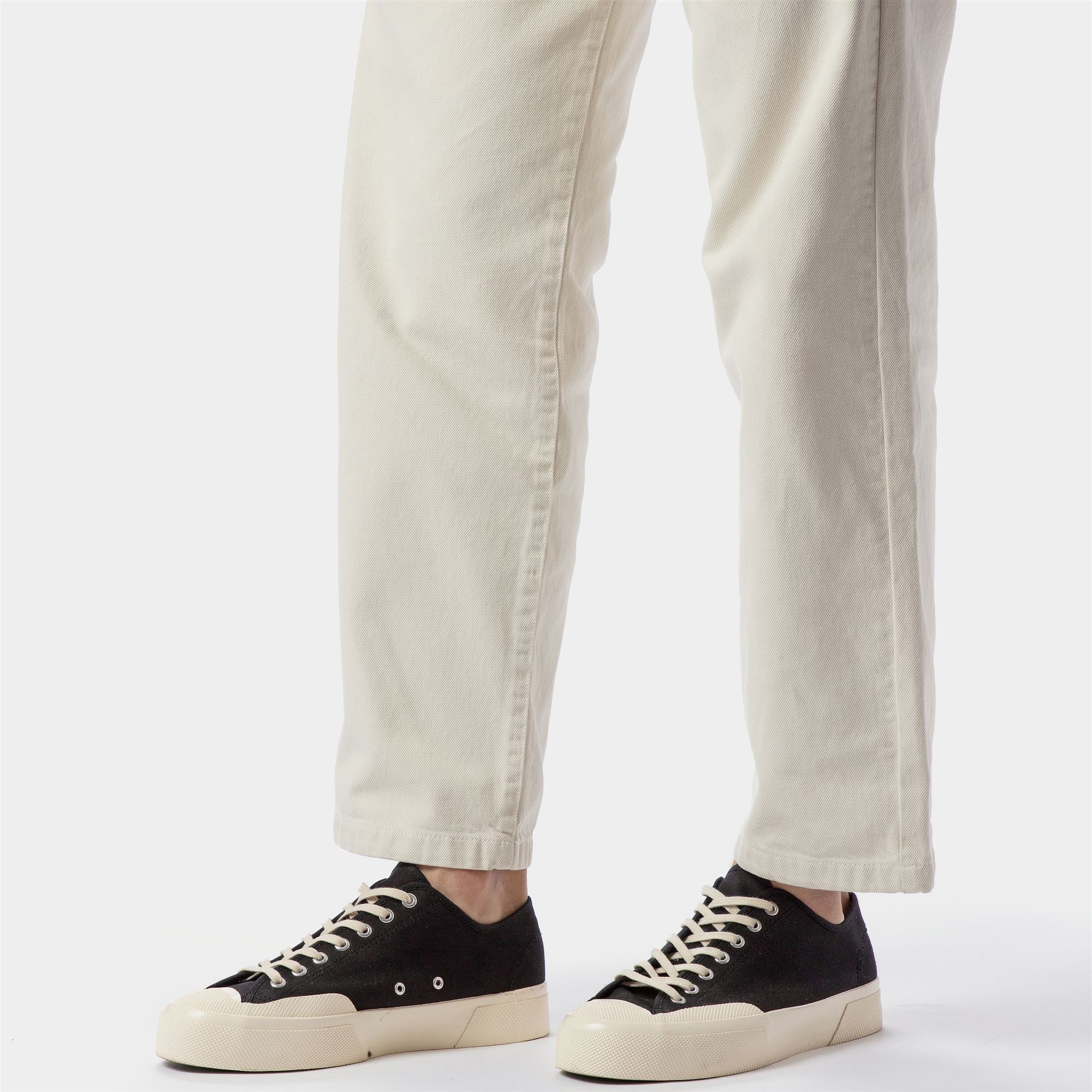 2432 WORKS LOW CUT COTTON CANVAS - Sneakers - Low Cut - Unisex - Black-Off White - Image 6